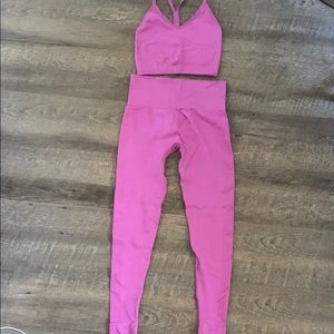 SETactive Limited Edition Sold Out leggings set